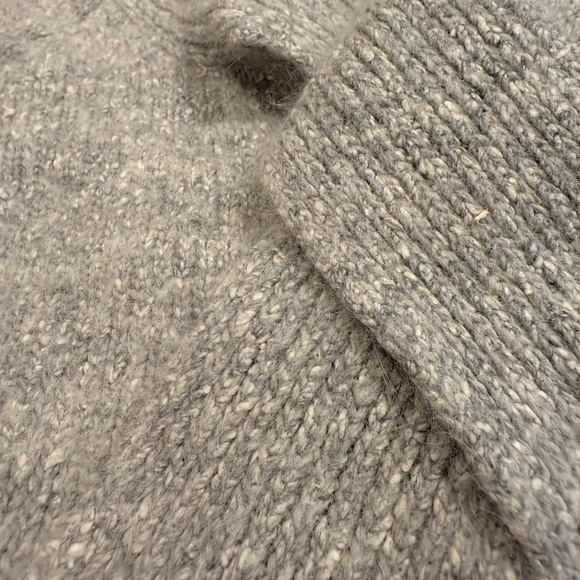 Samantha Starr Vintage
Angora Silk Blend Gray Knit Sweater - Picture 10 of 15